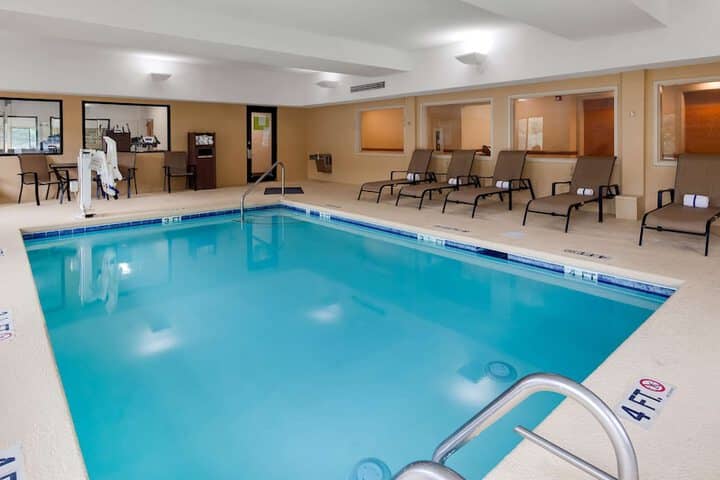Pool 18 of 25